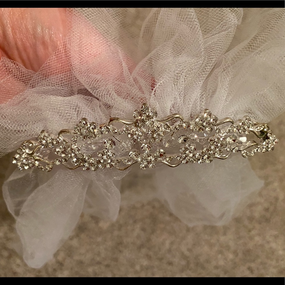 Bridal Veil Hair Comb NWT